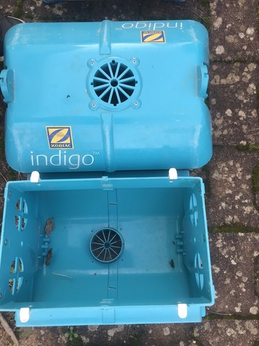 Carcasse robot piscine - de,